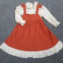 Có thể là hình ảnh về váy dirndl