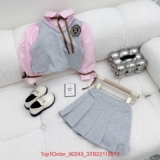 [👕👗Tin_Sỉ_Vkids🛒] – 💖Buôn_sỉ_HN💖 Bộ bé gái, thiết kế phối giữa sơ mi thô và da cá mịn, chân …